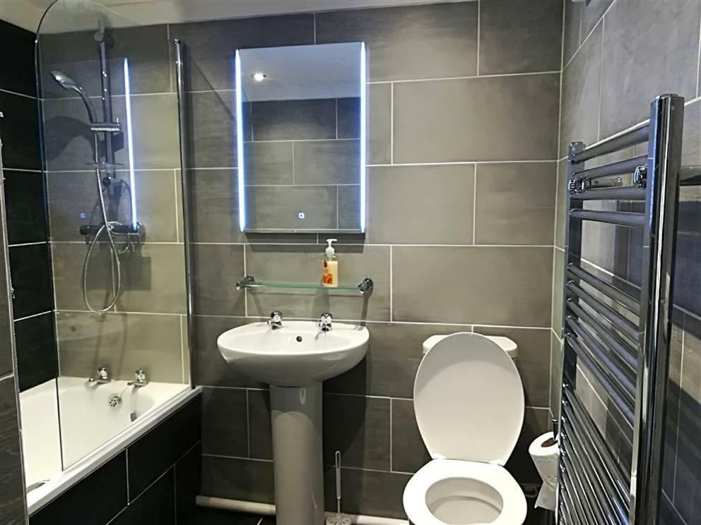 2 Bedroom Modern Apartment, Uplands, Swansea Eksteriør bilde